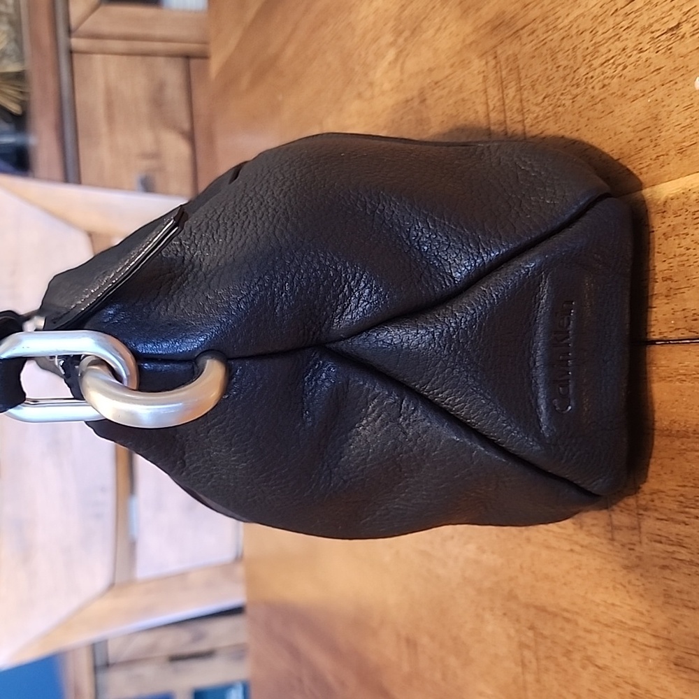 Calvin Klein Black Shoulder Bag with Geometric Design - Picture 2 of 16